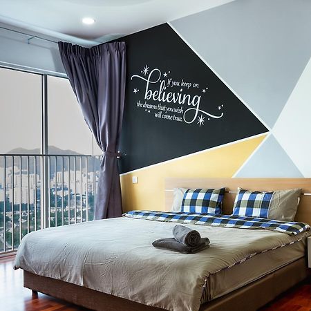 Southwest Island Suite By D Imperio Homestay Bayan Lepas Extérieur photo