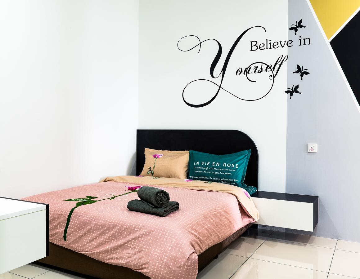 Southwest Island Suite By D Imperio Homestay Bayan Lepas Extérieur photo